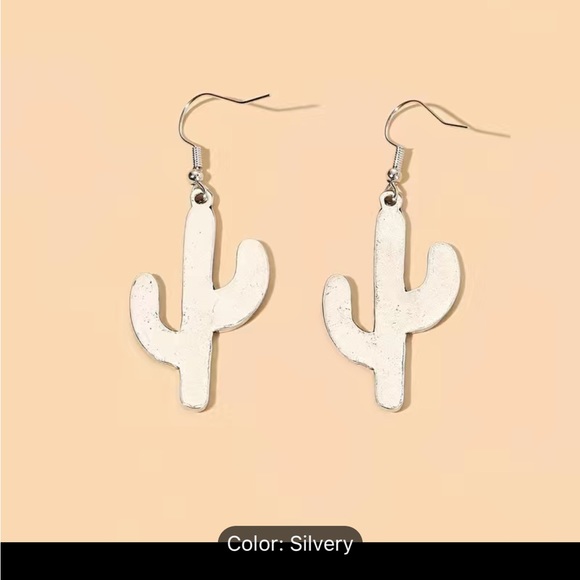 NWT Western Turquoise earrings Aztec Cactus Design
Zinc Alloy Silver Plated - Picture 3 of 5
